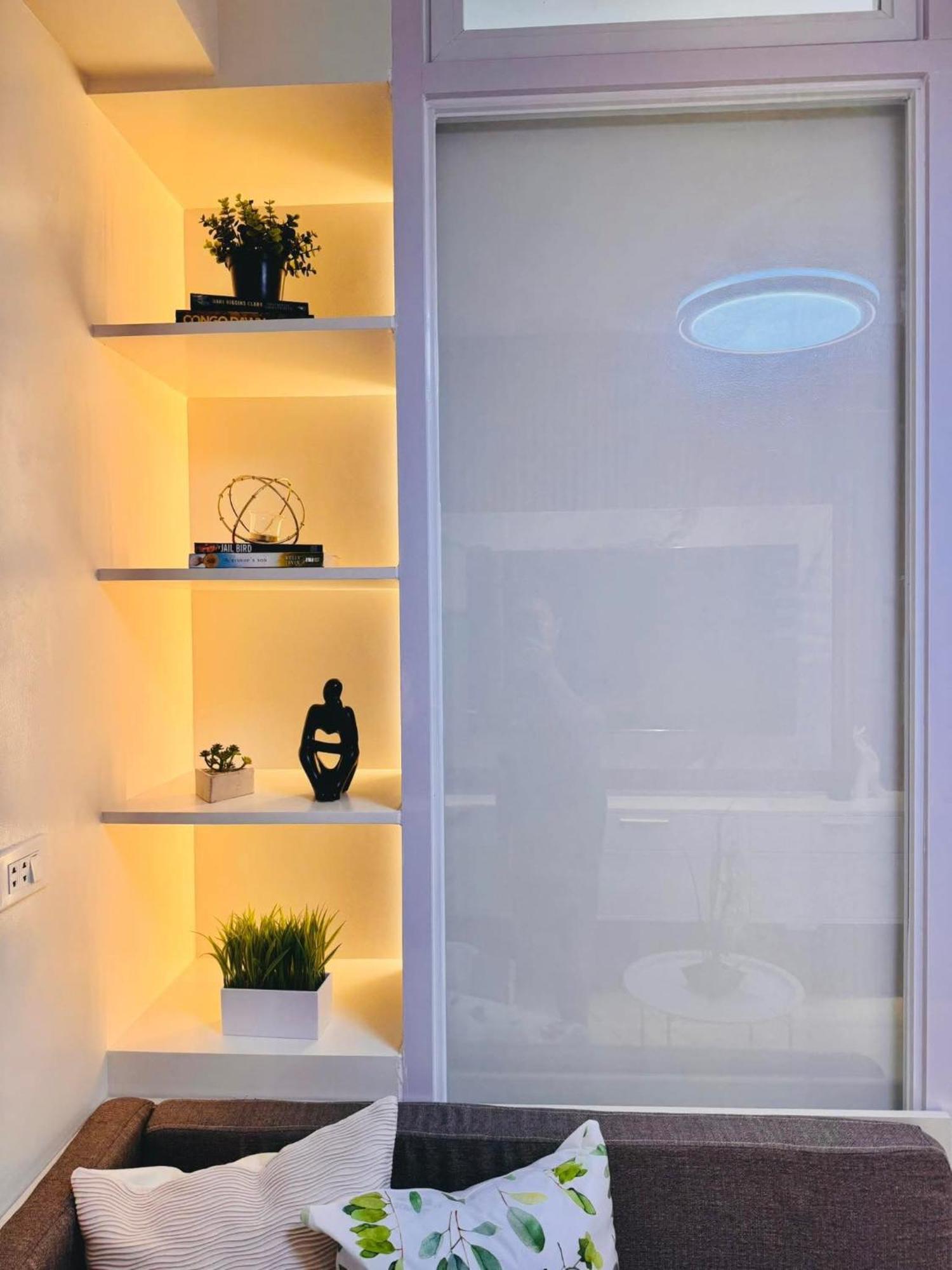 Rj Elite Escape 2Br Condo W Balcony Near Sm Iloilo Exterior foto