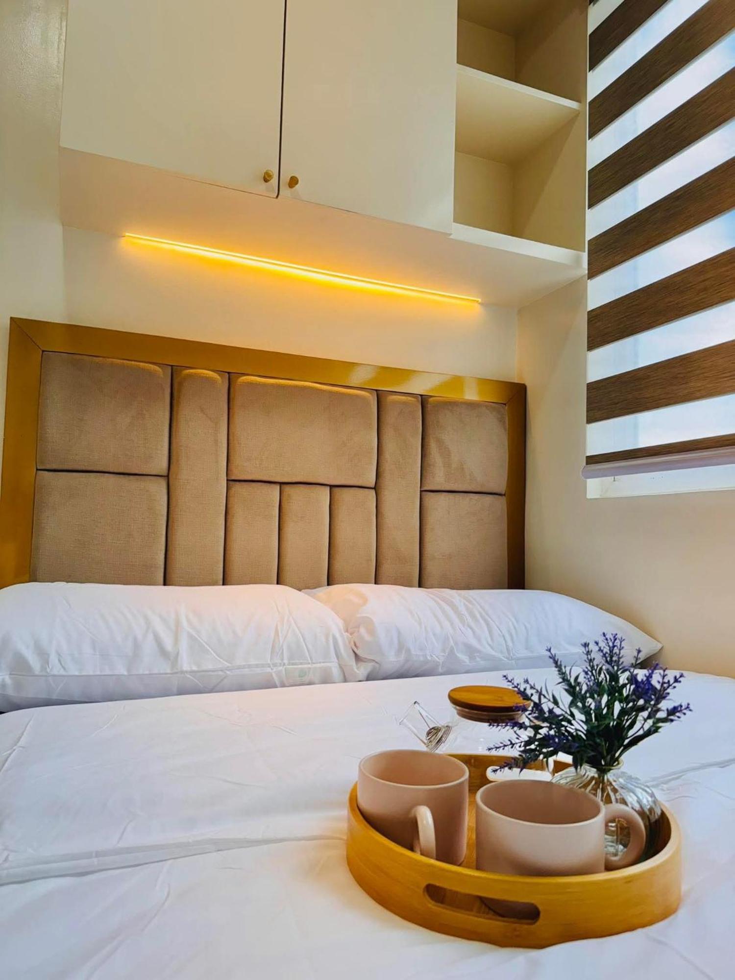 Rj Elite Escape 2Br Condo W Balcony Near Sm Iloilo Exterior foto